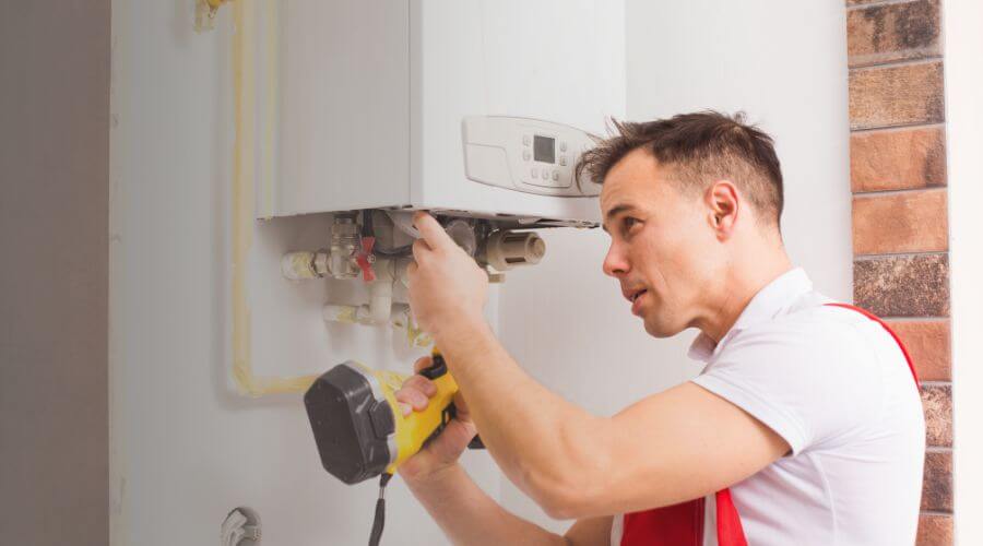 Expert burst pipe repair services in Melvin, TX